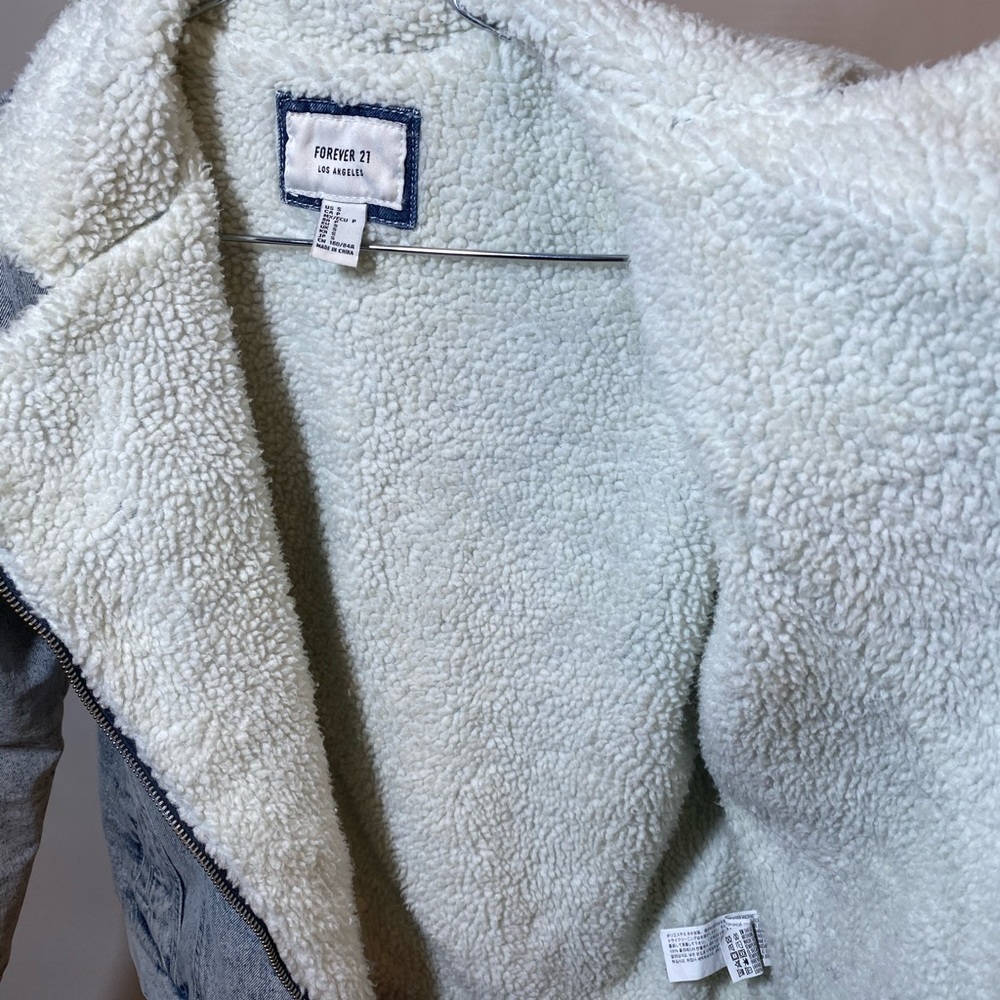 Denim jacket - Picture 3 of 11